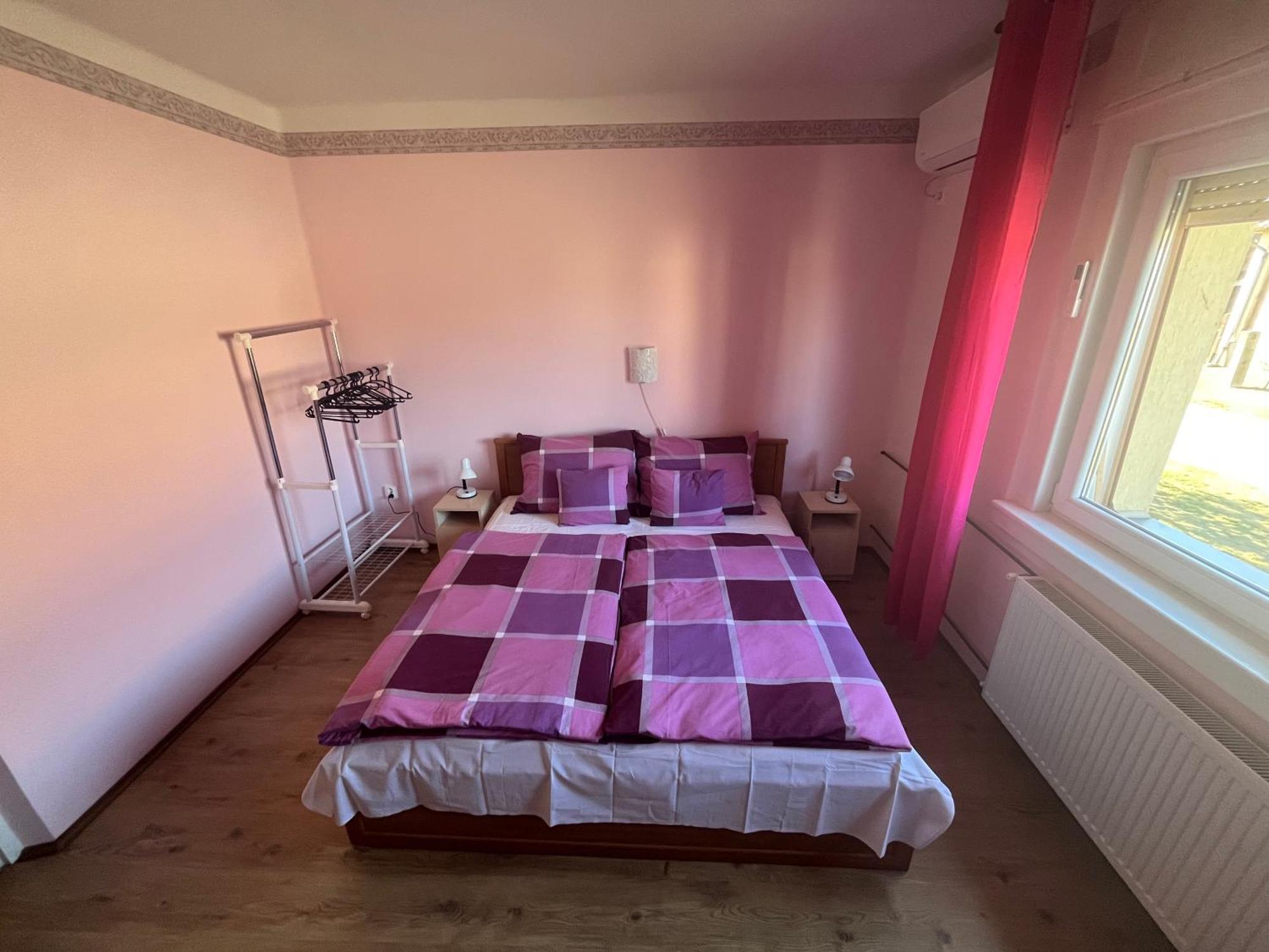 Abigel Apartman Морахалом Экстерьер фото