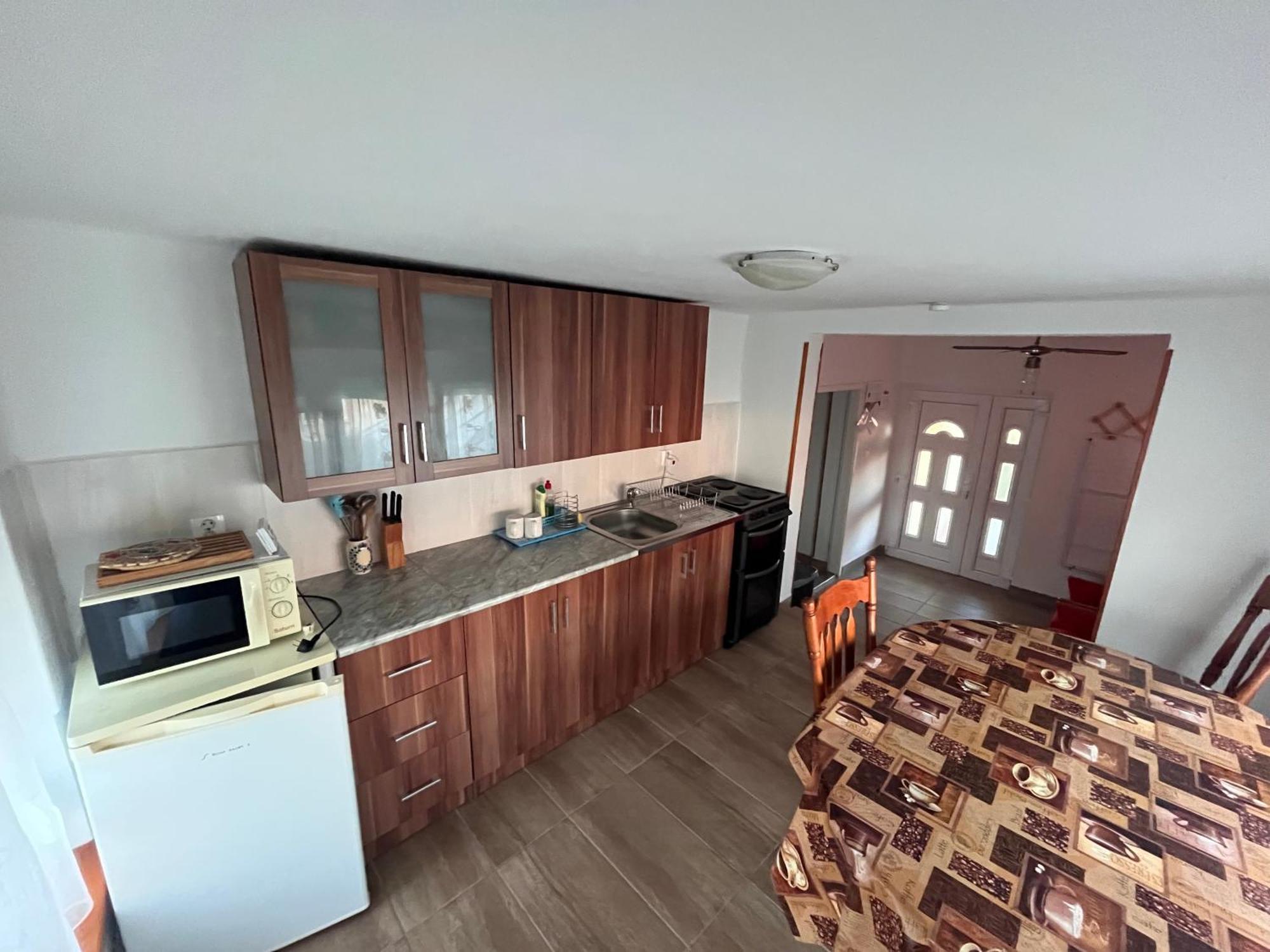 Abigel Apartman Морахалом Экстерьер фото
