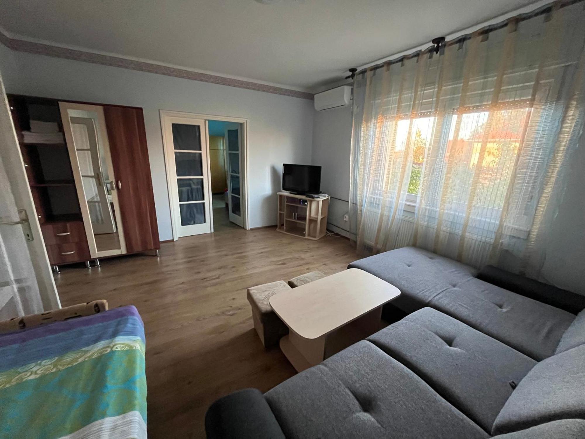 Abigel Apartman Морахалом Экстерьер фото